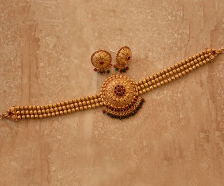 Beaded Wedding Jewelry, Neck Pieces Jewelry, New Gold Jewellery Designs, Gold Earrings Models, Indian Bridal Jewelry Sets, Fancy Jewelry Necklace, Modern Gold Jewelry, Gold Mangalsutra Designs, Gold Necklace Indian Bridal Jewelry