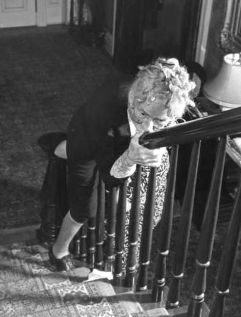 Elderly Florence E. Dolph, 101 Years Old, Sliding Down the Bannister in Her House, 1948 ~ Vintage Everyday Warehouse Bar, Vintage Foto's, The Golden Years, Band Music, Never Too Old, Old Woman, Foto Art, Young At Heart, Old People