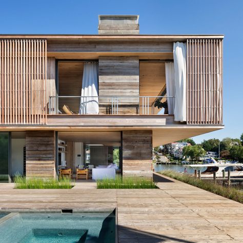 Bates Masi designs slatted wooden home for sailing family on Annapolis waterfront Bates Masi, Cove House, Ipe Decking, Weathering Steel, Build A Closet, Modern Architects, Residential Architect, Design Magazine, Chesapeake Bay