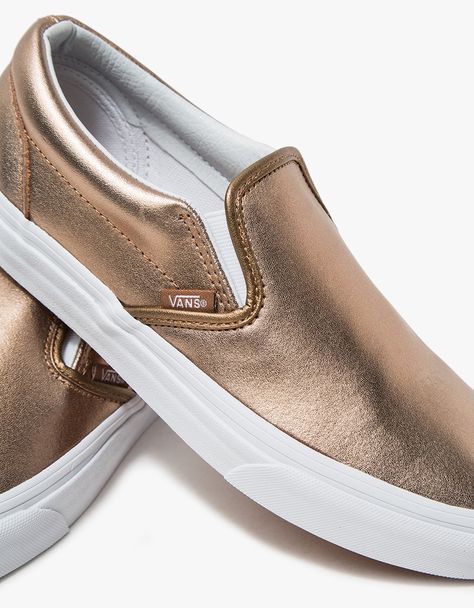 vans classic slip-on in rose gold Reception Shoes, Gold Vans, Flag Tag, Girls Football Boots, Abercrombie Girls, Wooden Bag, Lit Shoes, Black Heel, Minimalist Wardrobe