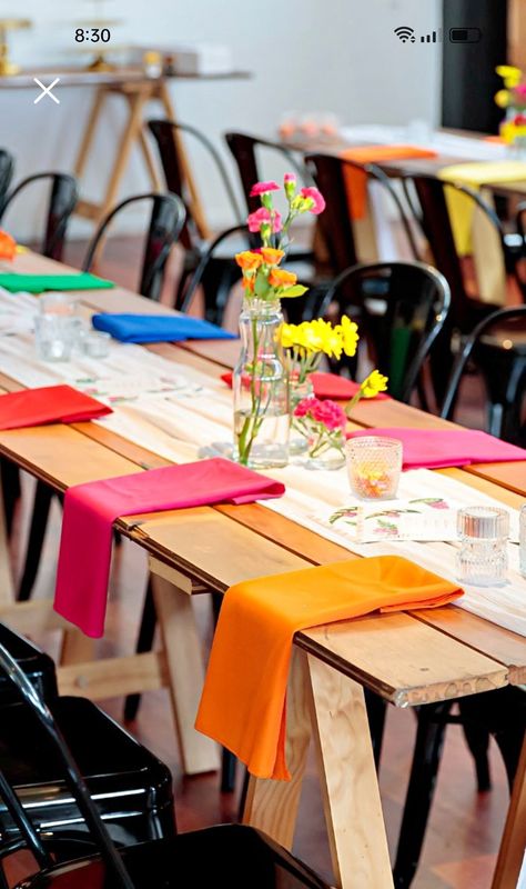 Vibrant Summer Wedding Colors, Colorful Table Setting Wedding, Colorful Wedding Tablescape, Memphis Decor, Colorful Wedding Table, Womens Event, Colorful Tablescapes, Colorful Table Decor, Colorful Party Decorations