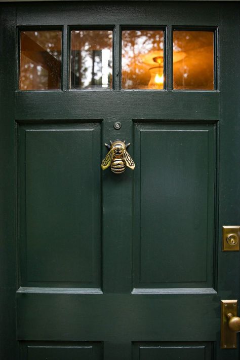 Dutch Colonial Front Porch Ideas, Brick Dutch Colonial Exterior, Dutch Colonial Porch, Colonial House Exterior Paint Colors, Colonial Front Porch Ideas, Colonial Paint Colors, Colonial Revival Exterior, Dutch Colonial Homes Interior, Colonial Landscaping