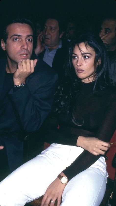 Monica Belluci Style, Monica Bellucci, Iconic Women, Looks Style, Mode Inspiration, Celebrity Couples, 90s Fashion, Beautiful People, Cool Girl