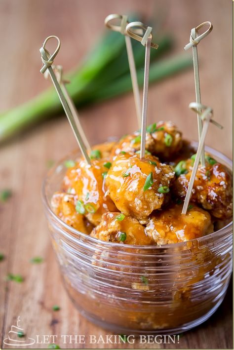 Slightly Spicy, Tangy, with pronounced Orange flavor it was party on a plate. Chinese Orange Chicken, Orange Chicken Recipe, Orange Chicken, Sweet And Sour, Party Food Appetizers, Asian Dishes, Frying, Appetizer Snacks, Chicken Dishes