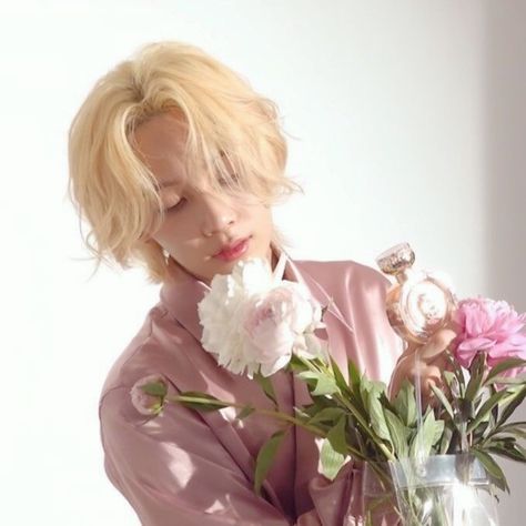 Jeonghan 1st Look, Seventeen Jeonghan, Photo Shoot, Seventeen, Pink