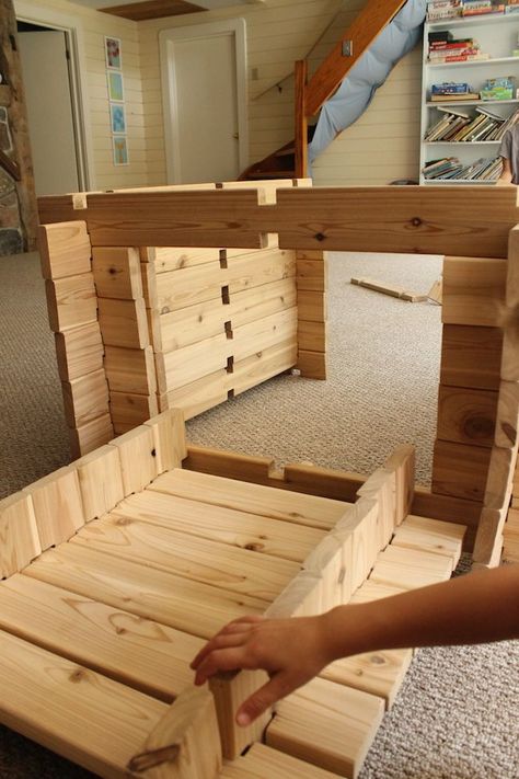 These DIY wood building blocks for kids are the best toy for imagination and can be used for so many fun play ideas Kids Woodworking Projects, Blocks For Kids, Wood Projects For Kids, Build A Playhouse, Wooden Building Blocks, Wood Projects For Beginners, Woodworking Projects For Kids, Wood Building, Woodworking Toys