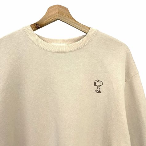 Snoopy Embroidered Sweatshirt, Snoopy Crewneck, Snoopy Clothes, Snoopy Hoodie, Snoopy Sweatshirt, Snoopy Sweater, Snoopy Stuff, Womens Sweatshirts, Sweaters Hoodies