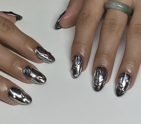 3d Silver Nails, Silver 3d Nails, Grimes Nails, Matrix Nails, 3d Chrome Nails, Nail Design 2023, Metallic Nails Design, Holloween Nails, Metallic Nail