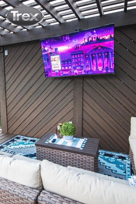 Deck Walls Ideas, Trex Deck Privacy Wall, Deck Accent Wall, Coastal Bluff Trex Decking, Deck Wall Ideas, Composite Decking Ideas, Deck Styles, Dock Bar, Trex Enhance