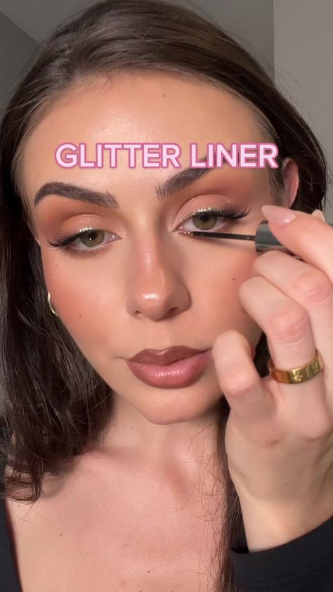 Glitter Eyeliner Makeup Looks, Black Glitter Eyeliner, Glitter Undereye Makeup, Glitter Eyeliner Ideas, Glitter Under Eyes Make Up, Nye Eye Makeup Looks, Subtle Glitter Eye Makeup, Glitter Liner Eye Makeup, Easy Glitter Eye Makeup