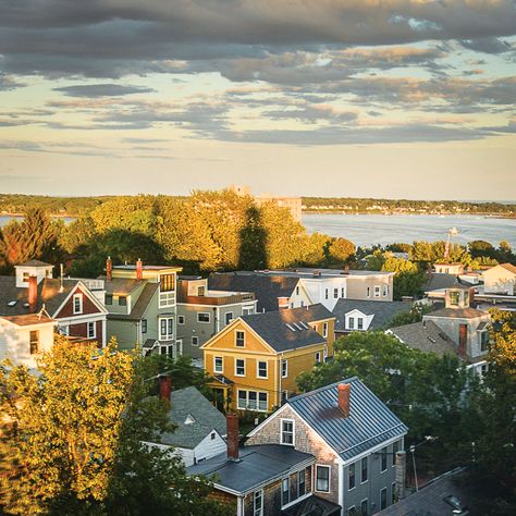 Maine Aesthetic, East Coast Aesthetic, Maine Homes, Northern Maine, Maine Living, New England Homes, Portland Maine, Most Beautiful Cities, Maine House