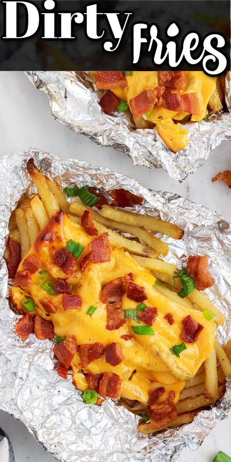 Foil Packet Desserts, Dirty Fries, Nacho Fries, Cheesy Fries, Frozen Steak, Foil Pack Meals, Foil Dinners, French Fries Recipe, Chili Cheese Fries