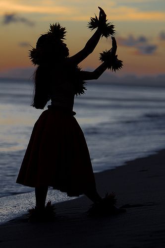 Hula at Sunset by Jessica Veltri Photography  ~ Silhouette Polynesian Dance, Beautiful Hawaii, Hula Dance, Hula Dancers, Hawaiian Art, Sunset Silhouette, Hawaiian Culture, Aloha Spirit, Aloha Hawaii