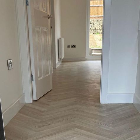 Grosvenor Flooring on Instagram: "Another look at our first installation of Dutch limed oak - Knight Tile @karndean_uk @karndeandesignflooring #karndean #amtico #lvtflooring #flooringinstallation #decor #hale #altrincham #wilmslow #chester" Karndean Dutch Limed Oak, Dutch Limed Oak Karndean, Karndean Flooring Living Room, Amtico Flooring Hallway, Chalet Ideas, Amtico Flooring, Karndean Flooring, Limed Oak, Lvt Flooring