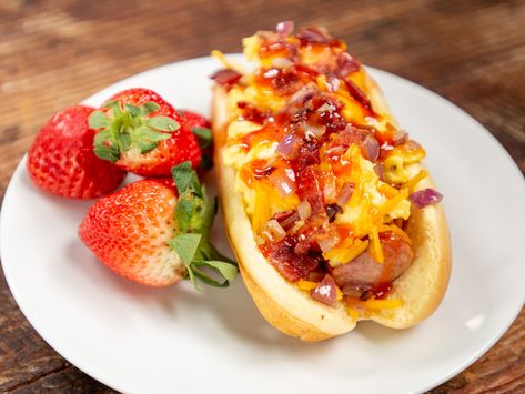 Elevated Hot Dogs, Breakfast Hot Dog, Birthday Breakfast Ideas, Dog Breakfast, Ultimate Breakfast, Birthday Breakfast, Hot Dog Recipes, Homemade Cheese, Truck Ideas