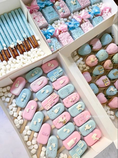 Bear Theme Gender Reveal Treats, Dessert Table For Gender Reveal, Gender Reveal Sweets Table Desserts, Gender Reveal Treats Ideas, Dessert Table Gender Reveal, Gender Reveal Ideas Desserts, Gender Reveal Treats Table, Gender Reveal Rice Krispie Treats, Gender Reveal Treat Ideas