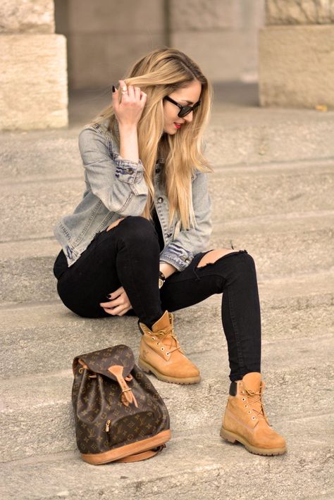 15 Increíbles outfits para combinar tus botas timberland How To Wear Timberlands, Timberland Outfits Women, Trekking Outfit, Outfit Botas, Timberland Boots Outfit, Timberland Outfits, Timberland Boots Women, Shoes Boots Timberland, Look Rock