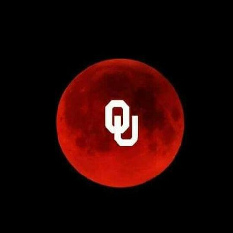 Super moon 2015 Oklahoma University Football, Football Humor, Sooner Football, Collage Football, Sooners Football, Oklahoma Sooners Football, Oklahoma Football, Ou Football, Ou Sooners