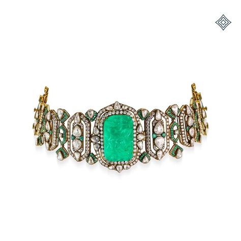 Elevate your style and captivate your attention with our exquisite choker, adorned with the mesmerizing allure of carved emerald and rose cut diamonds. Paired perfectly with our radiant studs adorned with rose-cut diamonds - this ensemble exudes unmatched charm and allure. WhatsApp 9964641869 for enquiries. 📍Visit our Flagship Showroom,near Safina Plaza now. Look for the DIAMOND logo! Featuring: @riddhikanoi @hththandco Carpet: @jaipurrugs Makeup Artist: @make.upartistrybymeghana Hair Sty... Carving Stone Jewellery, Harry Winston Jewelry, Carved Emerald, Jewel Drawing, Wedding Jewellery Designs, Modern Gold Jewelry, Diamond Logo, Polki Necklace, Polki Jewellery