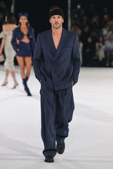 Mens Linen Outfit, Jacquemus Menswear, Oversized Outfit Men, Oversized Suit, Oversize Outfit, Outfit Oversize, Oversized Clothes, Classy Outfits Men, Menswear Runway