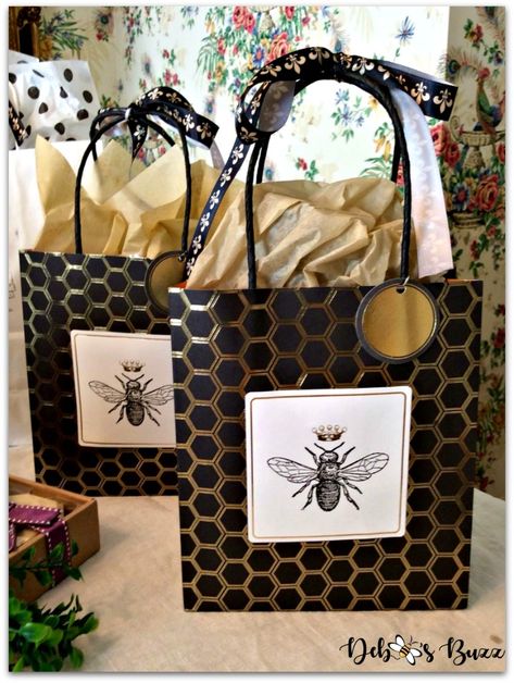 My Favorite Things Party, Honey Gift Basket, Bee Party Favors, Bee Favor, Bee Games, Bee Family, Bee Theme Party, Bee Classroom, Favorite Things Party