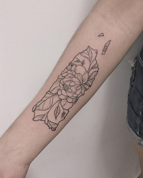 Puerto Rico Tattoo, Puerto Rico Island, Island Tattoo, Dot Tattoos, Peonies Tattoo, Skin Art, Piercing Tattoo, Peony Flower, Henna Tattoo