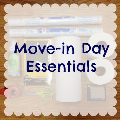 Getting Ready to Move? Moving Day Essentials! #moving #essentials #makeiteasy Moving First Day Essentials, New House Essentials, Moving Essentials, Handyman Tools, Moving House Tips, Moving To Maine, Moving Hacks, Moving Help, First Apartment Essentials