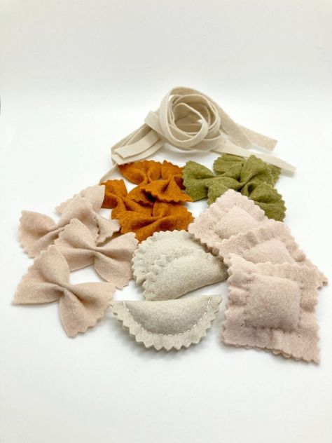 Orange Pasta, Felt Pasta, Kitchen Play Set, Natural Baby Toys, Green Pasta, Felt Beads, Felt Food, Felt Christmas Ornaments, Felt Bag