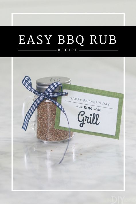 This easy BBQ rub recipe is a perfect gift idea for Father's Day. Mix up this blend of spices on a budget and create cute little jars for all of the men in your life! Plus, we have a free printable to add the perfect finishing touch to this Father's Day gift! #fathersday #fathersdaygift #BBQ #BBQrub #dad #cooking Gifts Grandparents, Bbq Rub Recipe, Quotes Father, Bbq Theme, Gifts Girlfriend, Diy Bbq, Mini Mason Jars, Diy Playbook, Easy Bbq