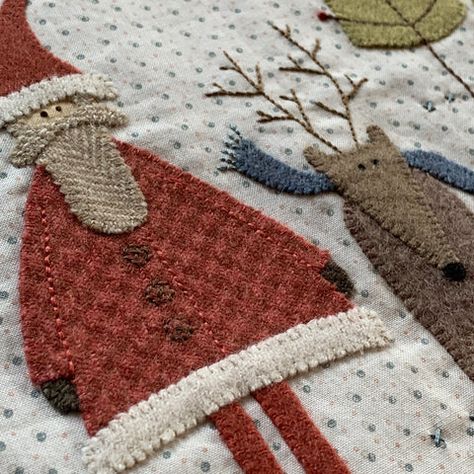 Primitive Sewing Patterns, Sarah Gardner, Hatched And Patched, Christmas Applique Patterns, Needle Turn Applique, Wool Applique Quilts, Wool Applique Kits, Anni Downs, Christmas Applique Designs