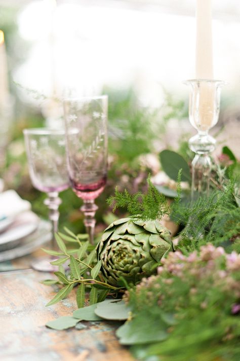 Botanical Wedding Inspiration, Inspiration Photo, Botanical Wedding, Wedding Show, Wedding Guide, Summer Garden, Beautiful Table, Artichoke, Decoration Table