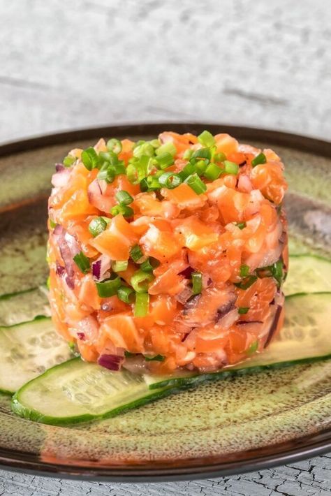 Salmon Tartare Jamie Oliver Jamie Oliver Salmon, Tartare Recipe, Salmon Tartare, Raw Salmon, Salmon Dishes, Idee Pasto Sano, Jamie Oliver, Edamame, Salmon Recipes