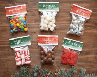 Christmas Sweet Bags Ideas, Treat Bags For Adults, Christmas Treat Bags For Coworkers, Christmas Goodie Bags For Adults, Holiday Goodie Bags, Christmas Treat Bag Toppers, Christmas Goodie Bags, Favor Bag Toppers, Treat Bag Toppers