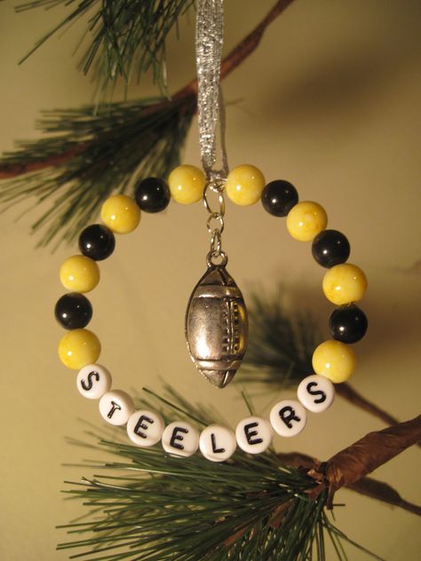 Yellow and Black Glass Beaded Tree Rings / Christmas Ornaments with Steelers Football Charm. Steelers Decor, Steelers Crafts, Steelers Christmas, Steelers Baby, Football Christmas, Pittsburgh Sports, Tree Ring, Steeler Nation, Steelers Fan