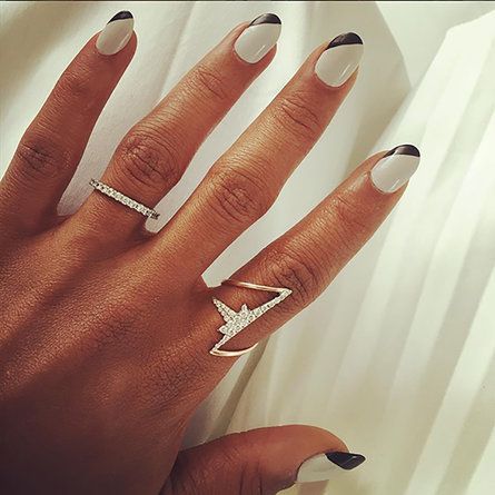 Kerry Washington's Nail Game  - 23 Kerry Washington Mani-Grams That Will Inspire Your Next Paint Job Olivia Pope Style, Formal Nails, Olivia Pope, Lady Fingers, Almond Shape Nails, Celebrity Engagement Rings, Nail Envy, Kerry Washington, Pretty Hands