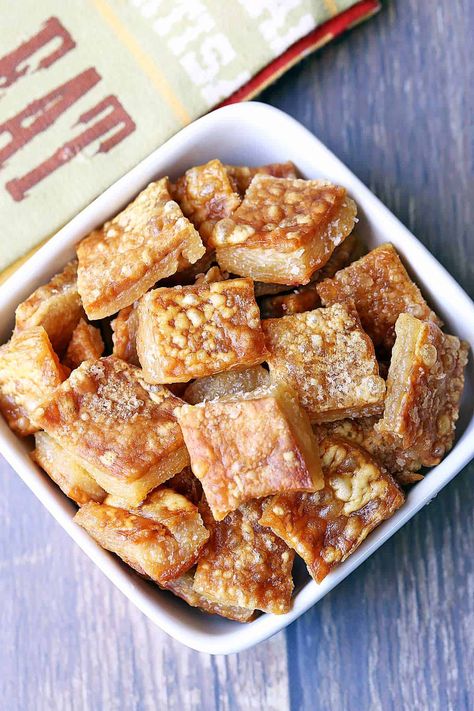 Homemade pork rinds are easy to bake in the oven. Chicharrones are salty, crunchy, and savory. They are the perfect keto solution for a snack attack! Pork Chicharrones Recipe, Homemade Pork Rinds, Traditional Dinners, Chicharrones Recipe, Fast Snacks, Pork Rind Recipes, Recipes Using Pork, Simply Keto, Keto Pork