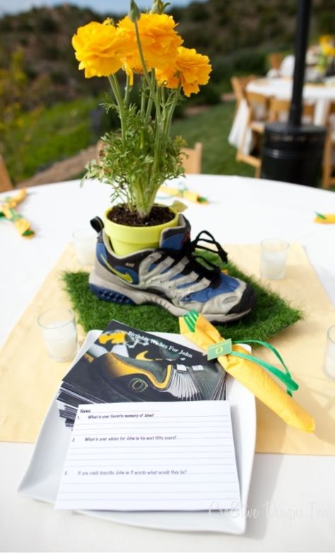 Flower pot in old running shoe for a graduation party centerpiece. Really want to do this!! Cross Country Decorations, Shoe Table, Cross Country Running Training, Balloon Table Centerpieces, Banquet Centerpieces, Sports Banquet, Duck Decor, Graduation Party Centerpieces, Diy Sneakers