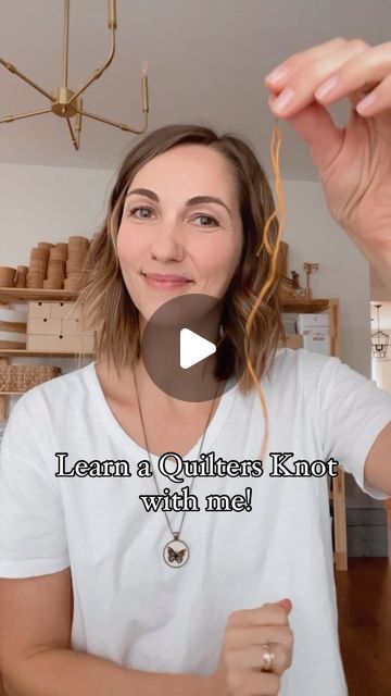 Yulia Anderson on Instagram: "Ladies, your Quilters Knot. Simple and works every time! #handembroidery #embroiderytutorial #embroidery #embroiderersofinstagram #stitching #beginnerembroidery" Quilters Knot, Easy Hand Quilting, Boro Stitching, Instagram Ladies, Crocheting Ideas, Slow Stitching, Embroidery For Beginners, Embroidery Tutorials, Hand Quilting