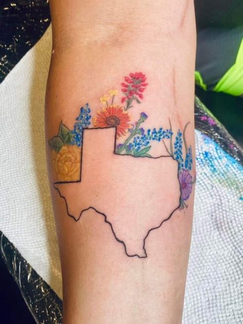 Feminine Texas Tattoo, Texas Tattoo Ideas For Women, Texas Tattoos Women, Texas Tattoo, Texas Tattoos, Wildflower Tattoo, Texas Art, Sunflower Tattoo, Flower Tattoos