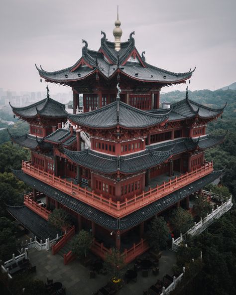 Marvelous Asian Cities By Tristan Zhou – Fubiz Media Ancient Chinese Architecture, Japan Architecture, Japanese Temple, Asian Architecture, Japon Illustration, Japan Aesthetic, Aesthetic Japan, Chinese Architecture, Japanese Architecture