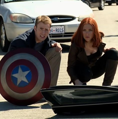 Natasha And Steve, Steve And Natasha, Team Captain America, Sweet Memes, Наташа Romanoff, Captain Rogers, Avengers Cast, Marvel Cast, Black Widow Natasha