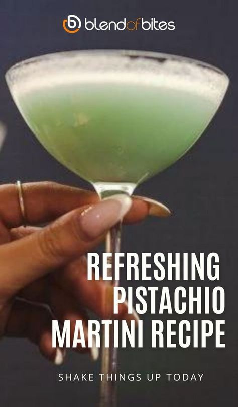 Pistachio Liquor Recipes, Pistachio Liqueur Drinks, Lemoncello Martini, Pistachio Martini Recipe, Pistachio Martini, Limoncello Drinks, Martini Recipes Easy, Limoncello Cocktails, Irish Drinks