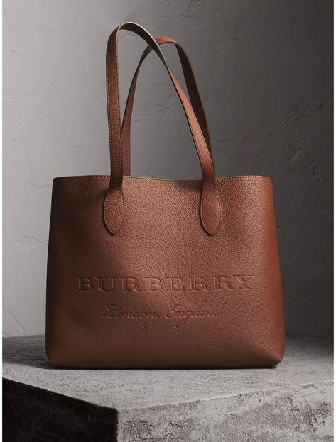 $750, Burberry Large Embossed Leather Tote. Very Large!!! #bags #handbags #bolsa #style #womensfashion #mystyle #affiliatelink #shopstyle #totebag #totesshoppers #shoulderbag #burberry Bags Online Shopping, Minimalist Bag, Beautiful Handbags, Burberry Handbags, Cute Purses, Prada Handbags, Purses Designer, Stylish Bag, Online Bags