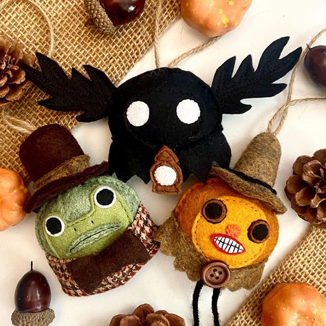 Diy Garden Wall Decor, Over The Garden Wall Party Ideas, Pottsfield Over The Garden Wall, Over The Garden Wall Halloween Decor, Over The Garden Wall Diy, Over The Garden Wall Decorations, Over The Garden Wall Crafts, Over The Garden Wall Embroidery, Over The Garden Wall Decor