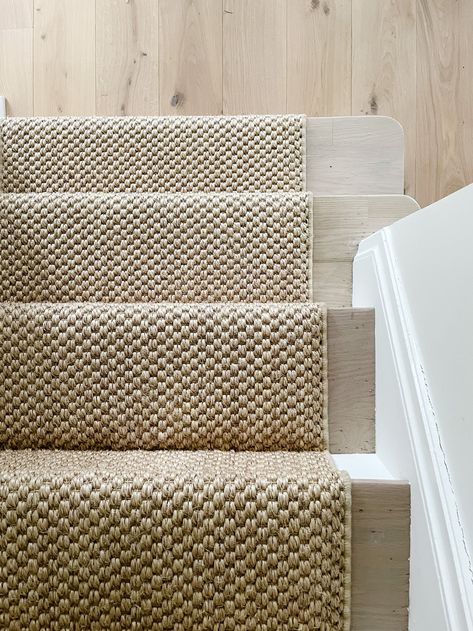 Stairs Basement, Sisal Stair Runner, Stairs Carpet, Entrance Foyer Design, Sisal Runner, Staircase Runner, House Staircase, Stairs Ideas, Stair Rods