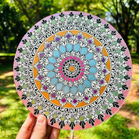 Round Mandala Art, Mandala Drawing Colourful, Mandala Intricate, Colourful Mandala Art, Patterns Aesthetic, Easy Mandala Art, Colour Mandala, Patterns Mandala, Colourful Mandala