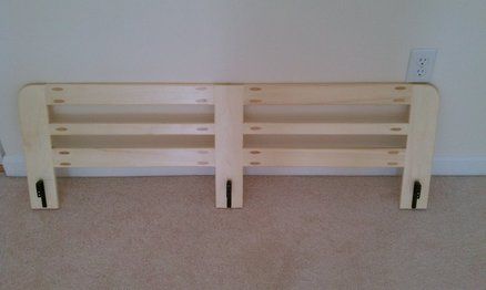 Bunk Bed Side Rail- easy project Loft Bed Guard Rail, Diy Bunk Bed Railing, Bunk Bed Railing Ideas Diy, Bed Railing Ideas, Bunk Bed Railing Ideas, Diy Bed Rail, Bunk Bed Rail, Kids Bed Rails, Bed Guard Rails