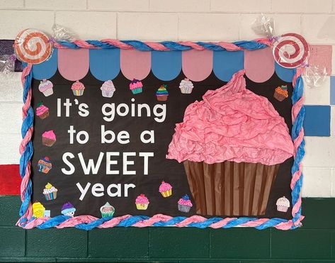 Birthday Bulletin Boards Cupcakes, Candy Bulletin Board Ideas Sweets, Sweet Themed Bulletin Boards, Candy Land Theme Bulletin Boards, Cupcake Birthday Board Classroom, Dessert Classroom Theme, Vpk Bulletin Board Ideas, Candyland Bulletin Board Ideas Schools, Sweet Treat Classroom Theme