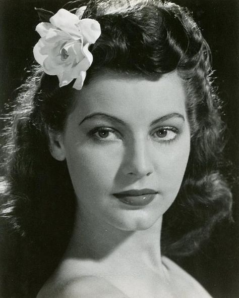 Ava Gardner Ava Gardener, Klasik Hollywood, Ava Gardner, Hollywood Icons, Actrices Hollywood, Hollywood Glam, Old Hollywood Glamour, Golden Age Of Hollywood, Vintage Glamour