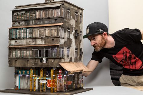 Micro-Scale Modeling: How to Construct Tiny, Intricate Worlds From Ordinary Materials, © Andrew Beveridge / ASB Creative Instagram Hong Kong Architecture, Joshua Smith, Micro Scale, Miniature Photography, Miniature Display, Architectural Sculpture, Miniature Projects, Tiny World, Modern Dollhouse